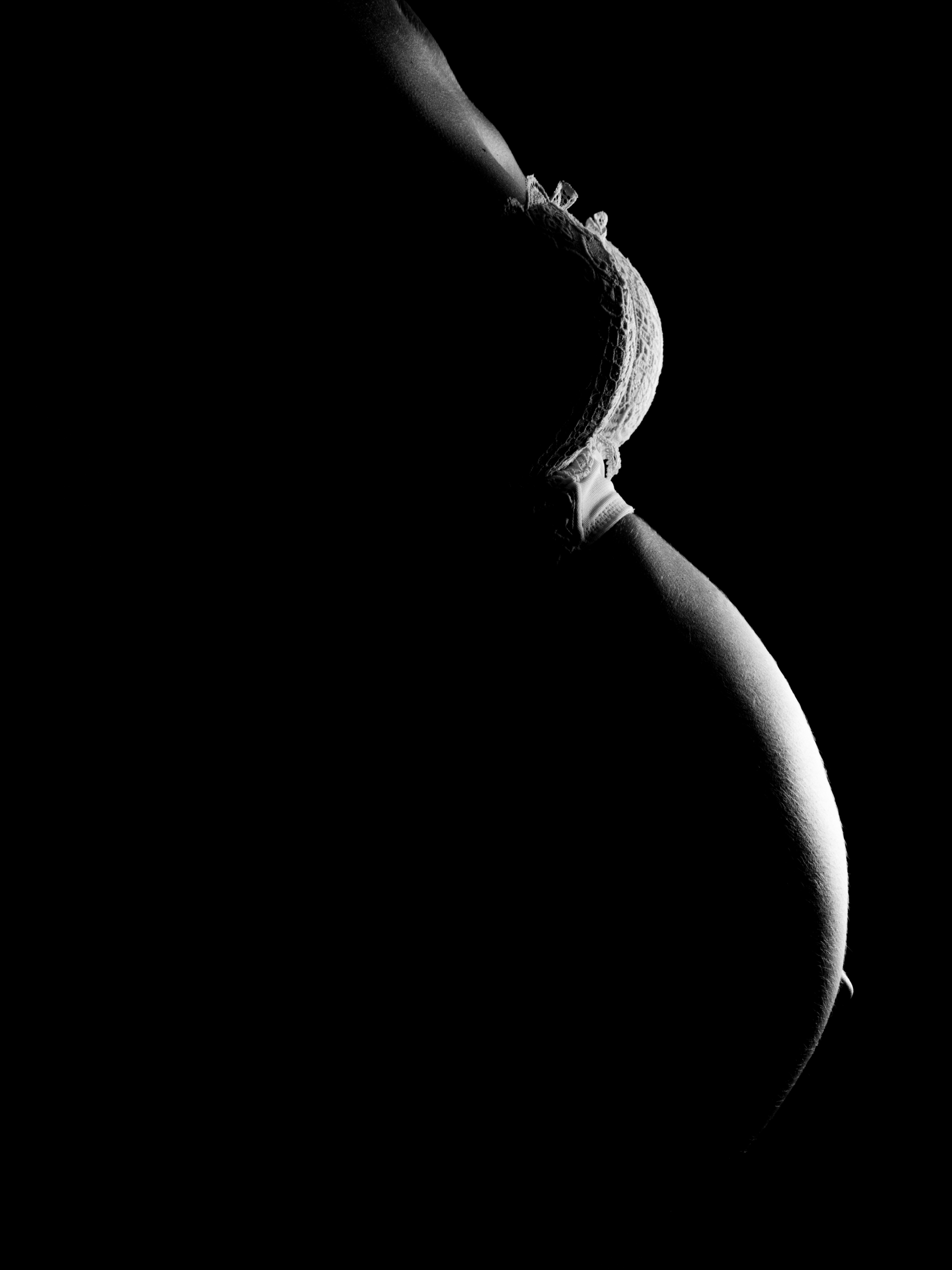 contour d'une silhouette de ventre de femme enceinte