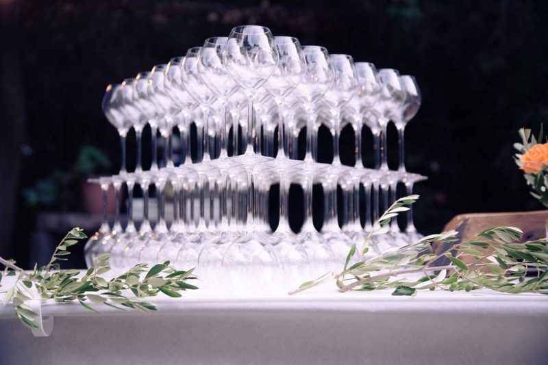 pyramide de verre à vin
